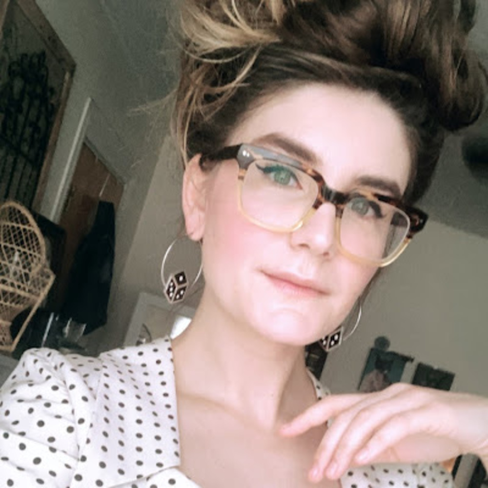 Meet your Posher, Emily